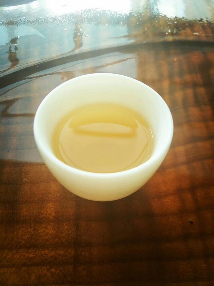云南大叶种古树，味道纯正，适合广大人群饮用的优质茶叶