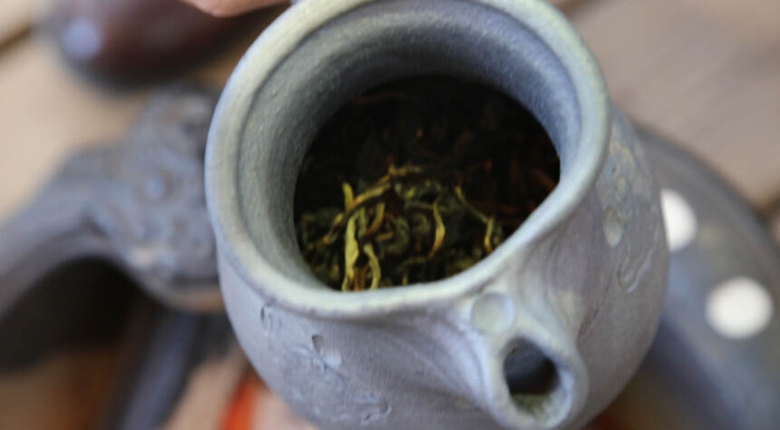 老徐谈茶65期：尼西黑陶烤普洱茶，这个冬天不再冷—图文