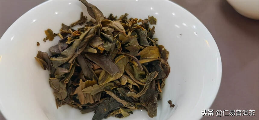 揭开普洱茶的神秘面纱：普洱茶贡茶的类型