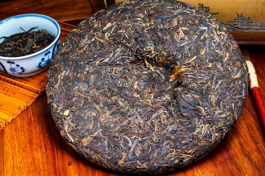老徐谈茶230期：后期转化好的普洱茶有何特征？生茶、熟茶不一样