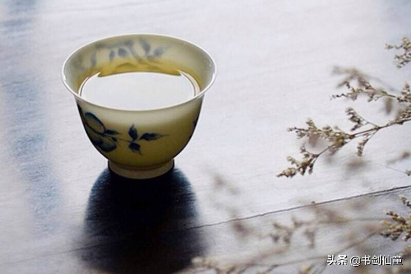 春节养生离不开这杯清茶，春节喝茶好处都有啥？该怎么喝？