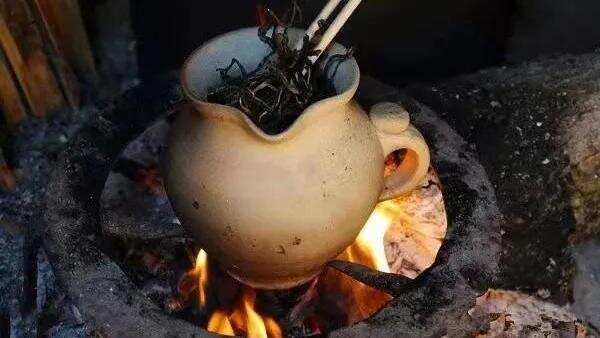 烤茶：一碗烟火乡愁