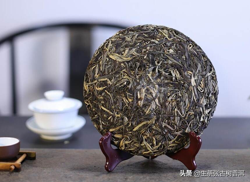 茶知识：怎样判断普洱茶叶好不好？是否过期？