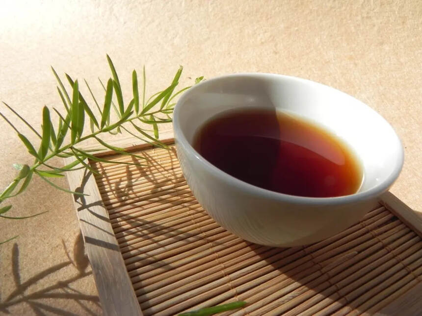 普洱茶丨如雾般的“茶氲”是什么，好茶才有“茶氲”吗？