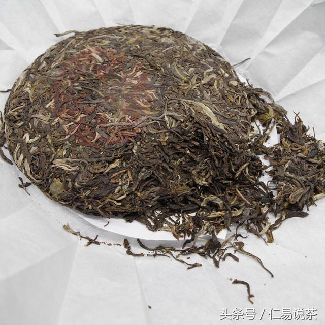仁易说茶：对2017年老班章普洱茶生茶混采的补充以及32万一公斤的老班章茶王树到底什么味