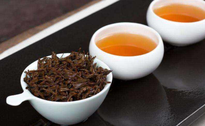 详述：老曼峨古树茶口感特点，以及老曼峨古树茶是否收藏价值？