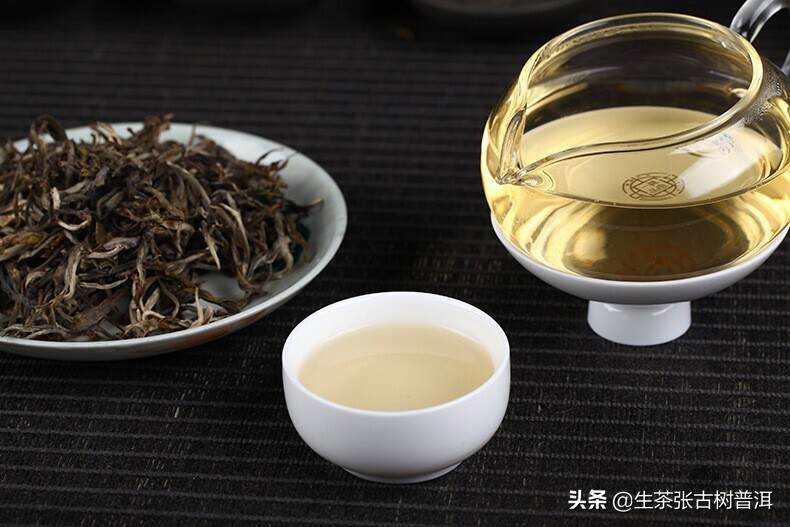 在高温、梅雨多的夏天，普洱茶应该如何储存比较好？