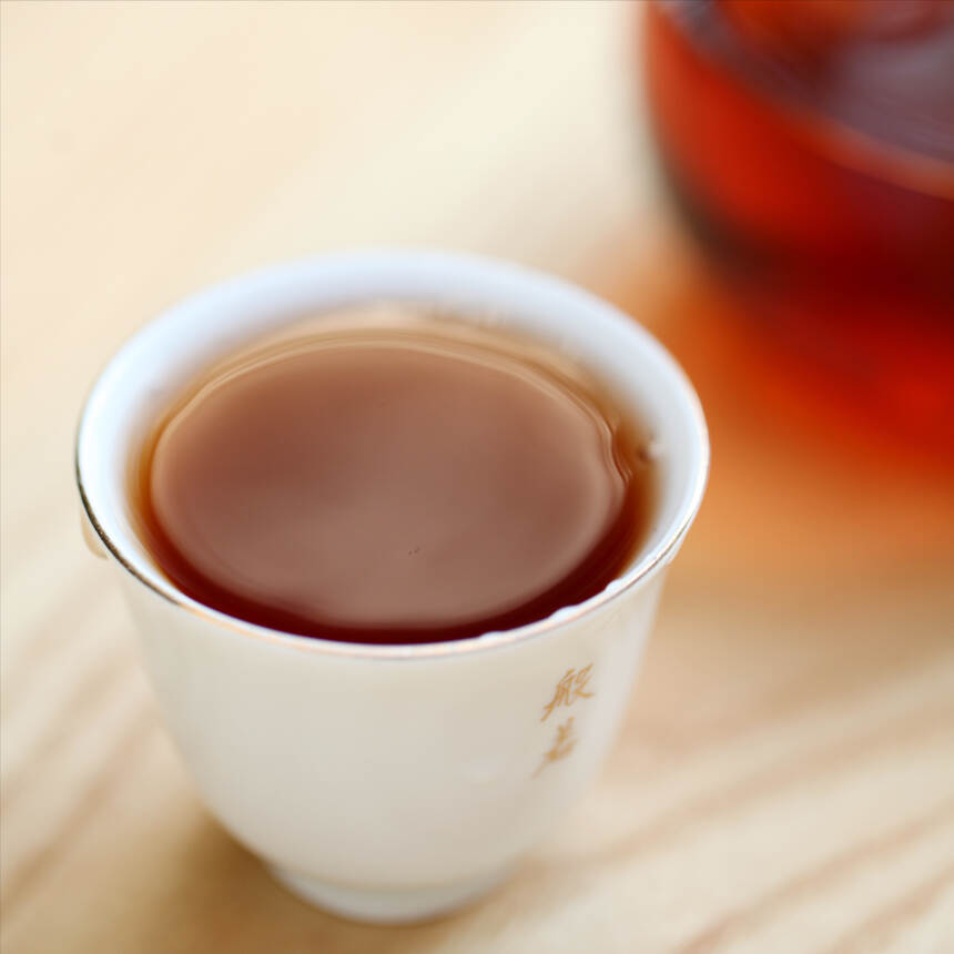 为什么说热水塘熟茶是永德味熟茶标杆？喝出这些口感特点你就懂