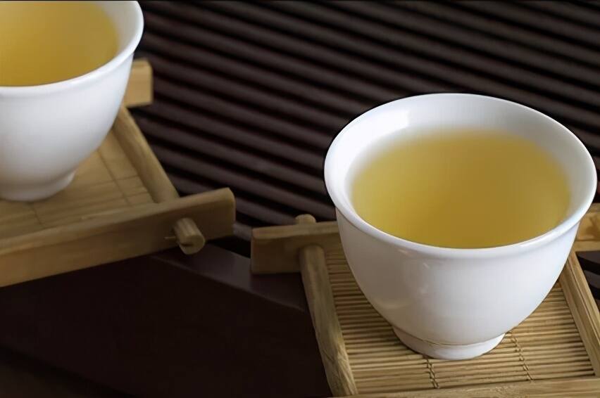 古树茶烂大街的时代！证明名山古树茶是真的，这本身就很假