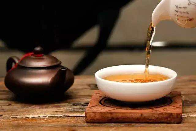 中国六大茶有6个脾气，你会爱上越陈越香的普洱茶吗？
