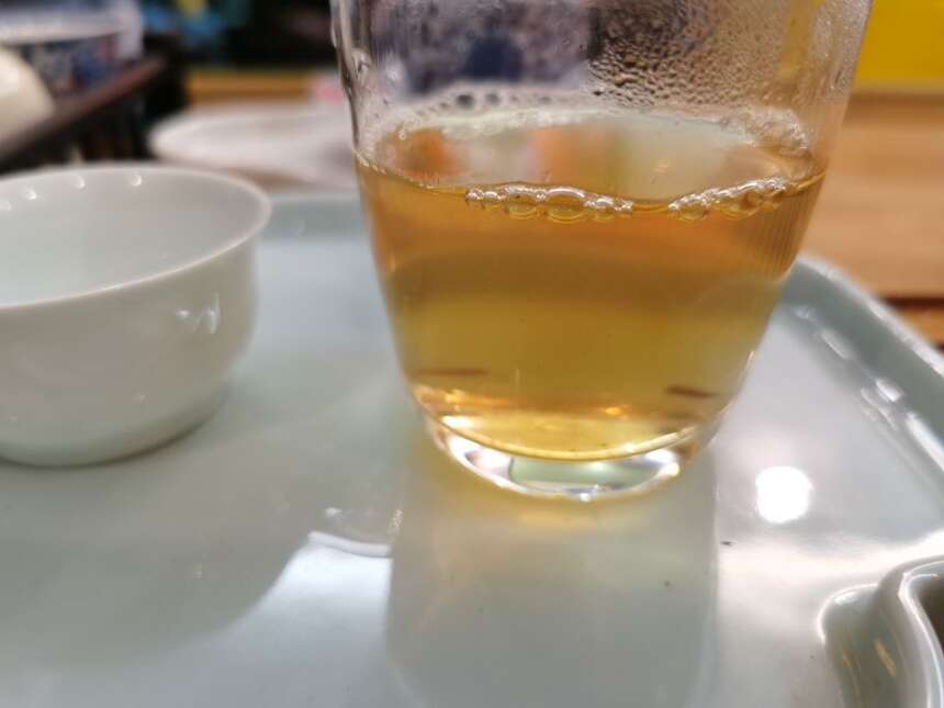 虎山行普洱开汤之——中茶翡翠版八八青