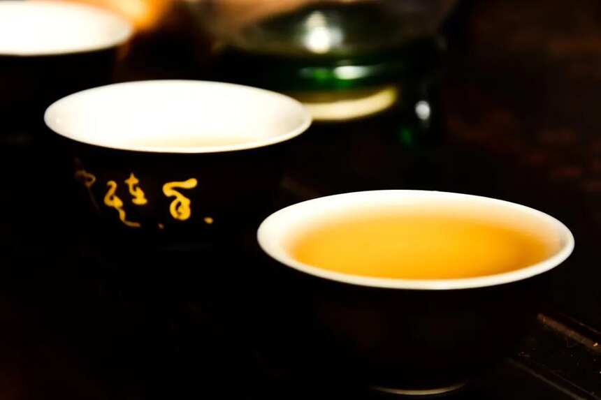 古树茶烂大街的时代！证明名山古树茶是真的，这本身就很假