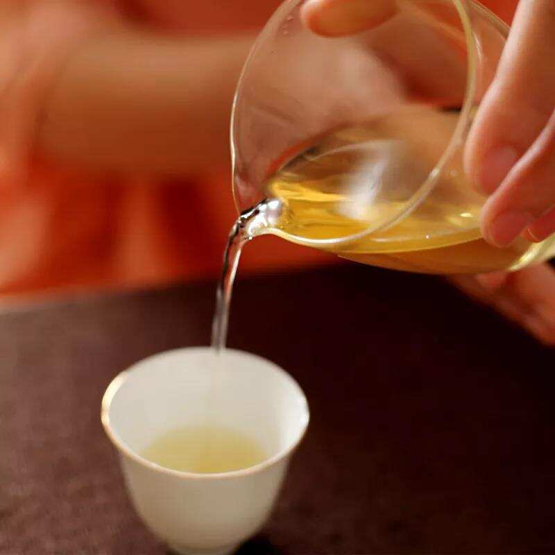 2021年普洱茶价格普遍看涨，喝纯料越来越奢侈？拼配茶将大行其道