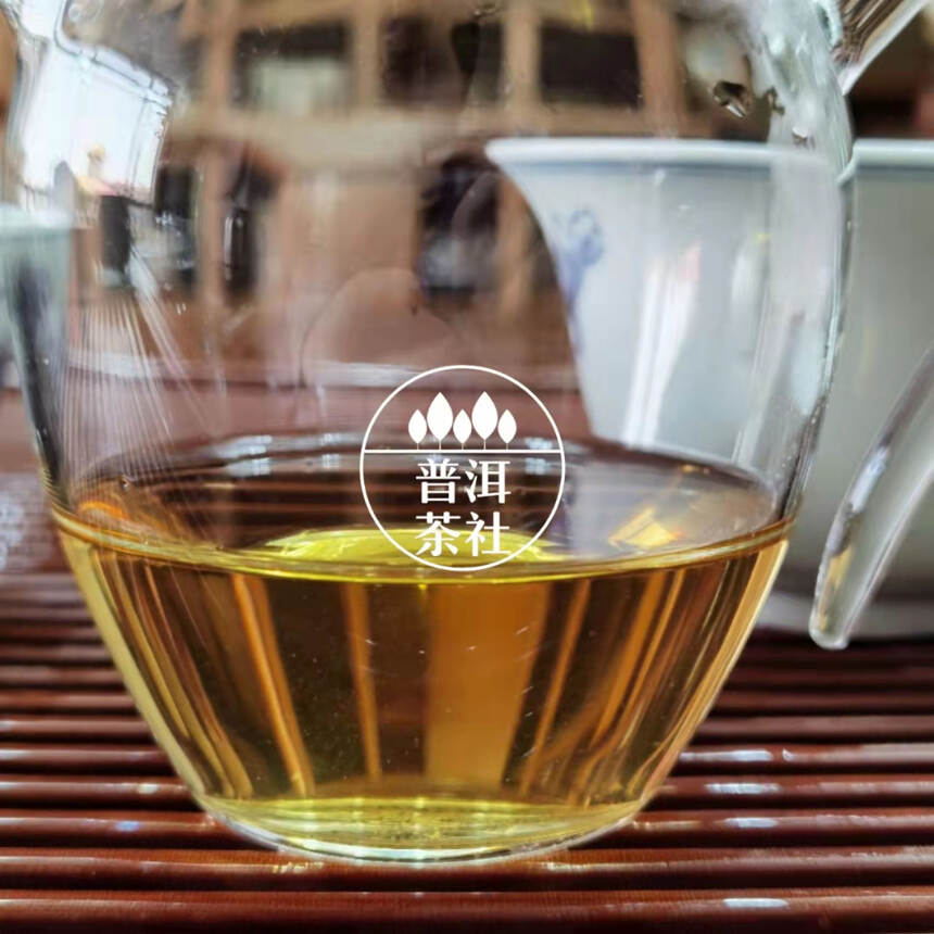 好茶分享丨2012年六大茶山御品原茶橡筋茶（普洱生茶）