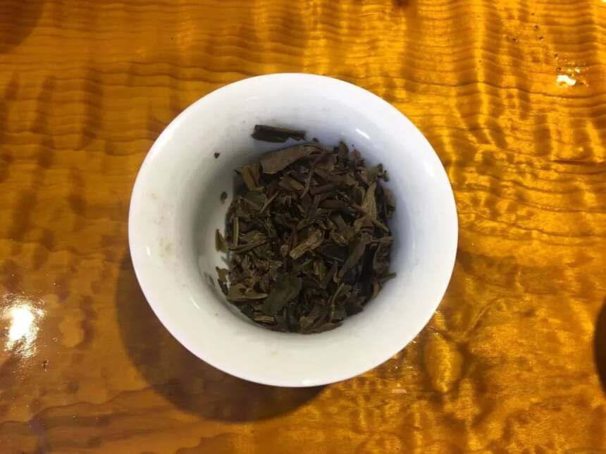 老徐鉴茶469期：未知年份中茶野生古树茶品鉴报告（未知茶友寄）