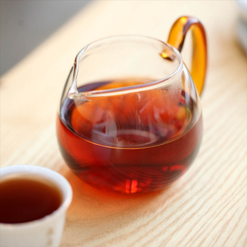 为什么说热水塘熟茶是永德味熟茶标杆？喝出这些口感特点你就懂