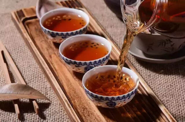 为什么普洱老茶会长茶虫？