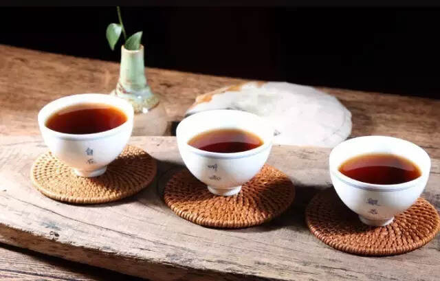 曾经辉煌的定制茶，为什么不行了？