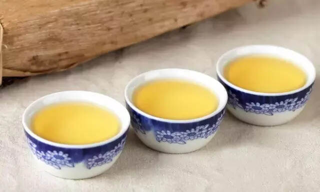 存放20年以上的生茶茶汤究竟是什么样子的？