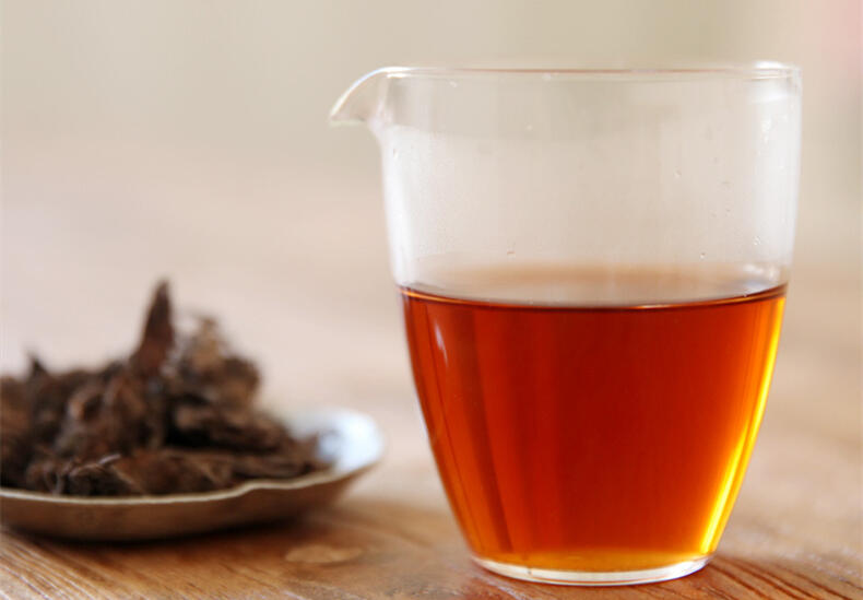 立冬之后喝茶，推荐你试试保温杯泡老茶头！有这3个好处