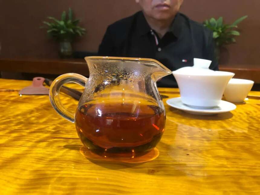 《老徐鉴茶》465期：20年的生茶黄片茶砖品鉴报告（佛山茶友寄）