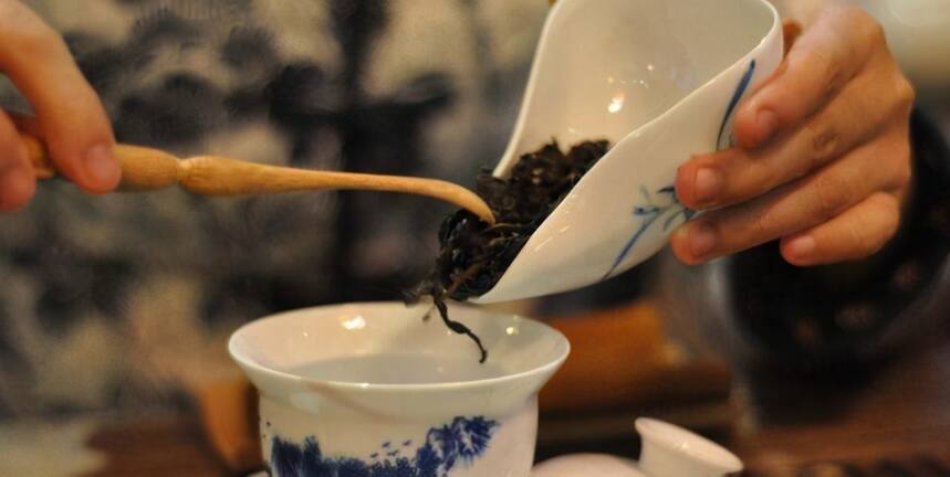 冲泡普洱茶要掌握这5个技巧，泡出来的生普茶汤明亮，滋味甘甜