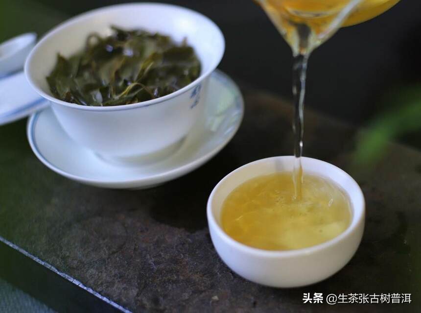 普洱茶的味道有不同，那好的普洱茶汤色是怎么样的呢？