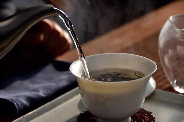 都说好的普洱茶水含香，那水含香是什么意思？花三分钟解读下