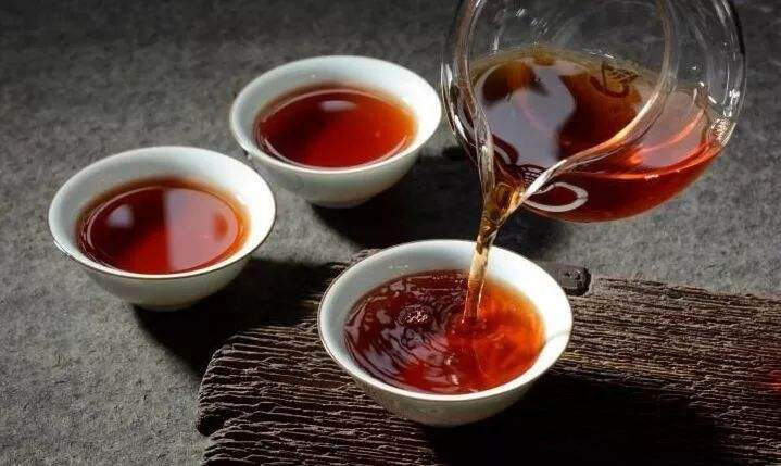 「干货分享」详解云南普洱生茶与熟茶的不同，如：加工工艺、品质
