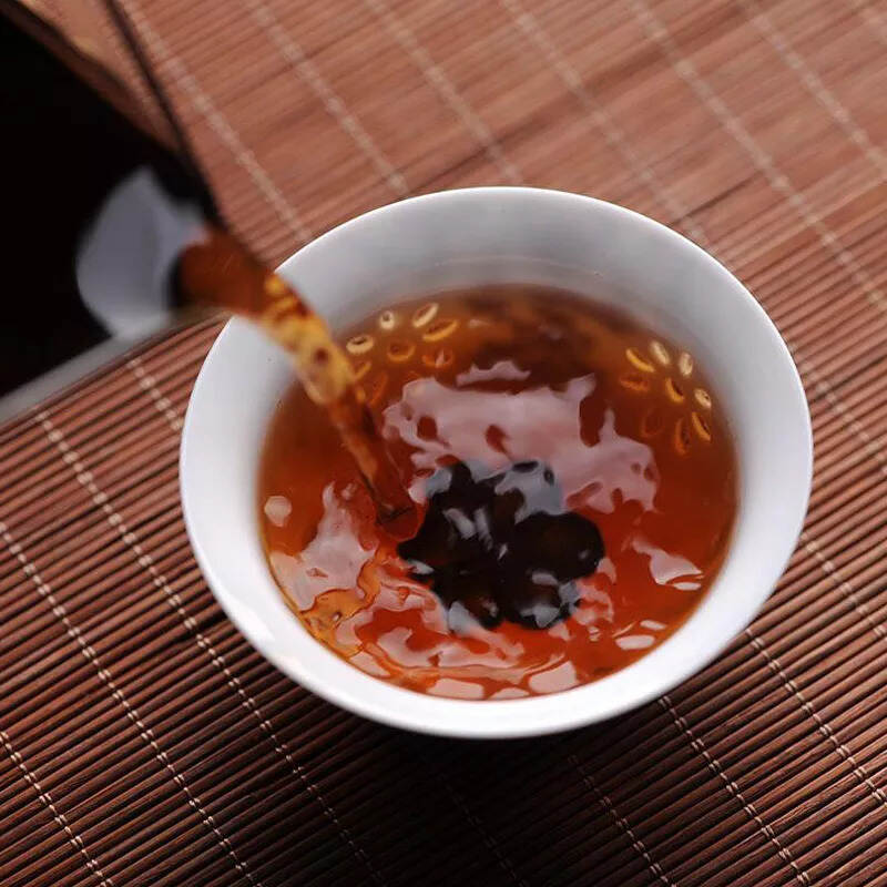 如何看自己买的普洱茶是好是坏？生茶熟茶鉴别方法大不同
