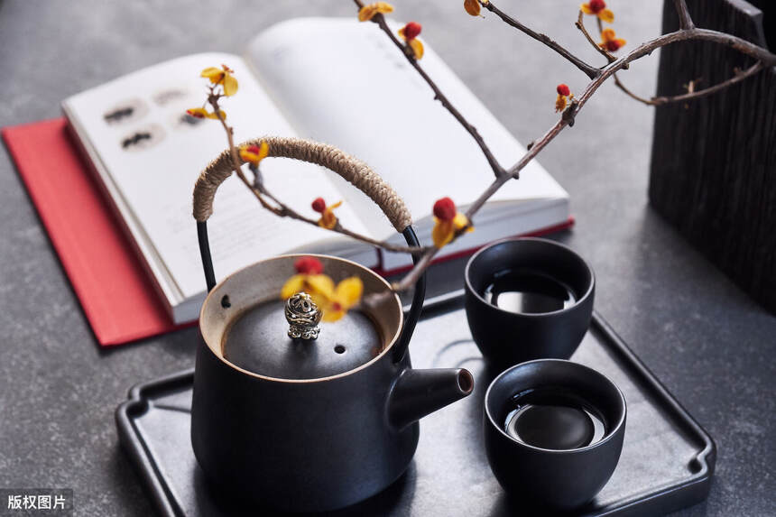 多种多样的茶叶制法与吃法，在云南茶即是菜，可吃可泡茶可多用
