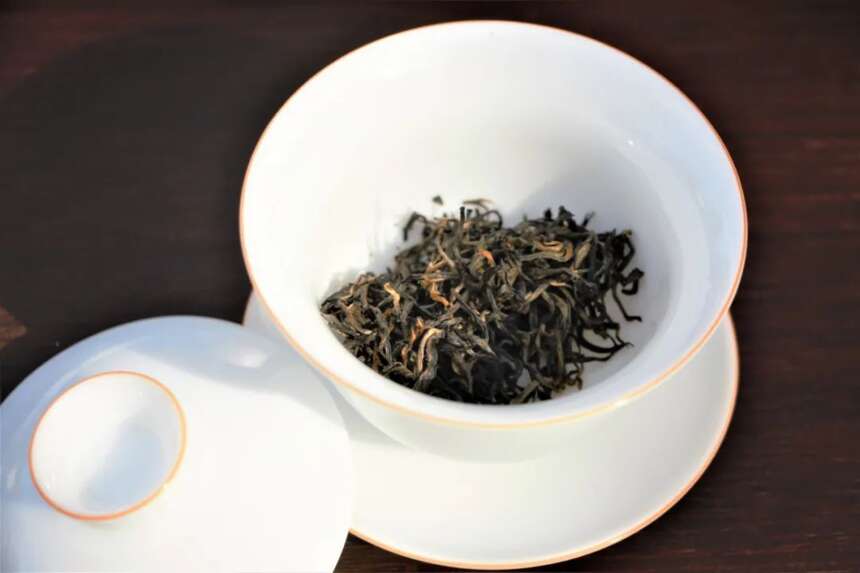 红茶，能跟绿茶一样泡吗？3招让红茶更好喝