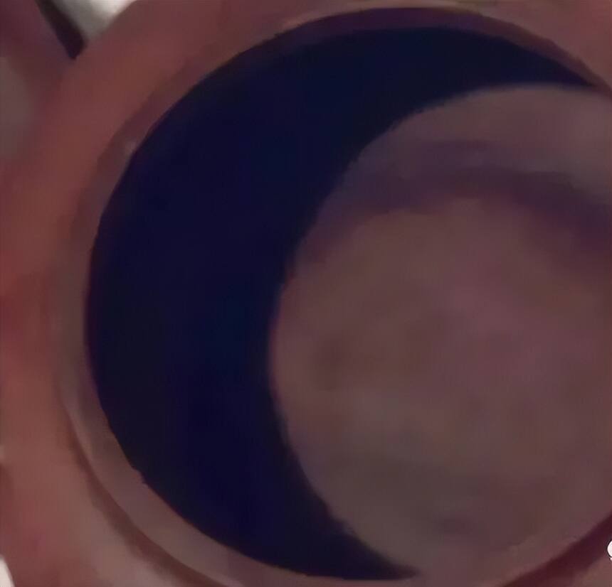 紫砂壶吐黑与茶垢有什么区别？