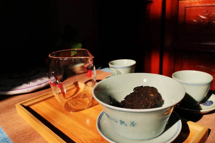 体验，品味“6.18黄金酵度发酵”的厨心熟茶