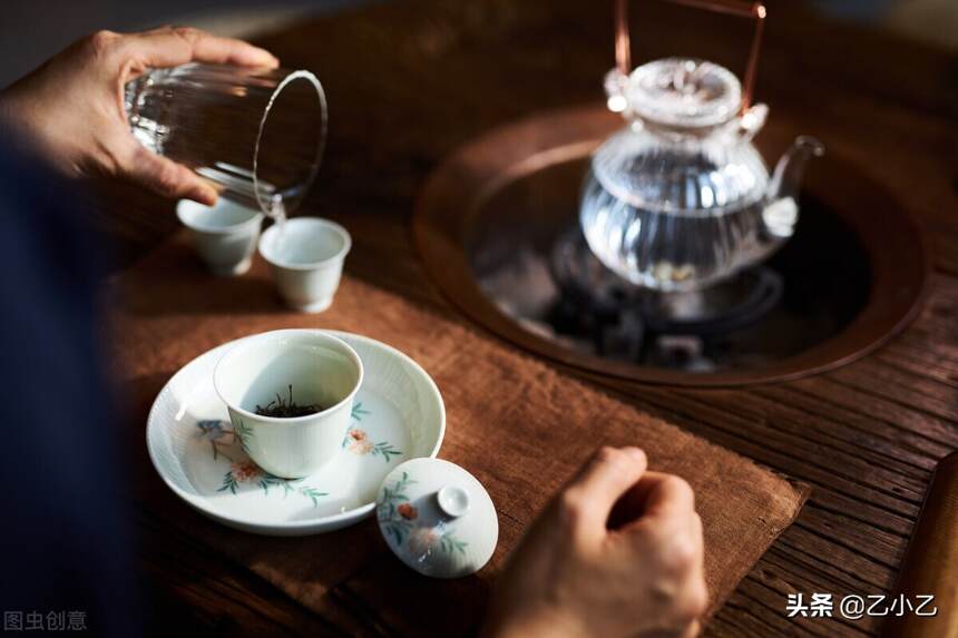 一盏茶的光阴，赋予我们体验生活千般风情