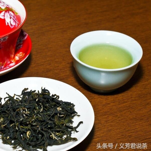 这种龙井茶，虽与西湖龙井同名同类，却完全不同