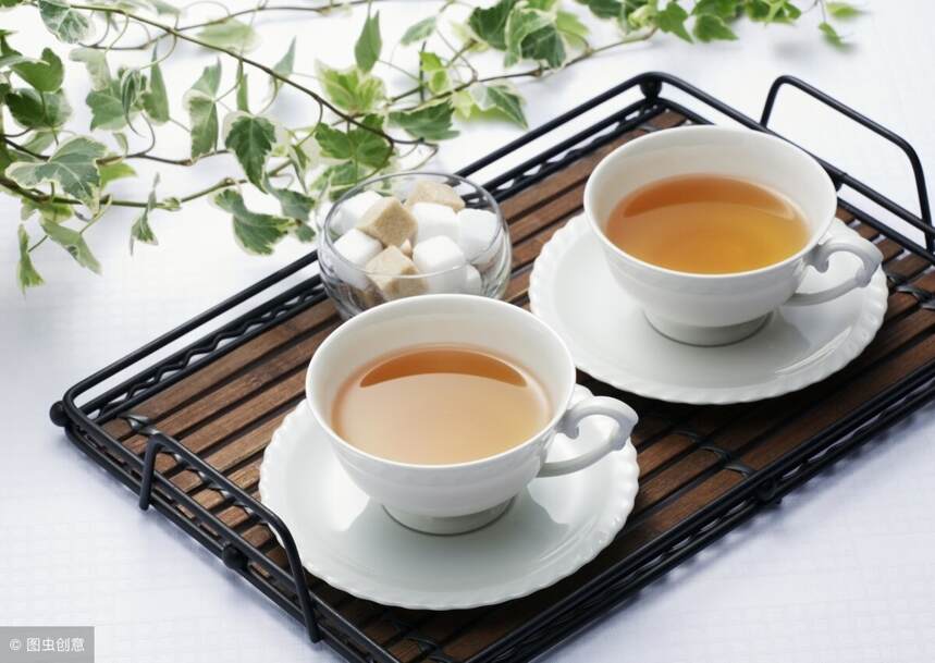 科学饮茶很有必要，冲泡热茶饮，最好放至65℃以下再喝