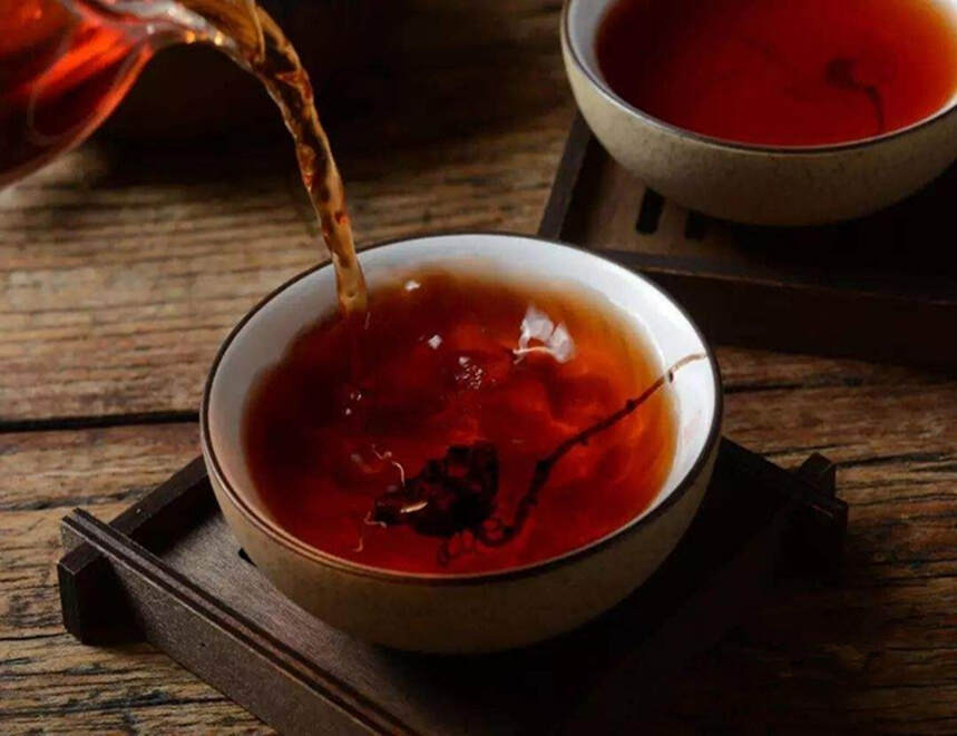 跨界的“金花乌龙黑茶”，技术创新、焙酵工艺相结合、茯味菌花香
