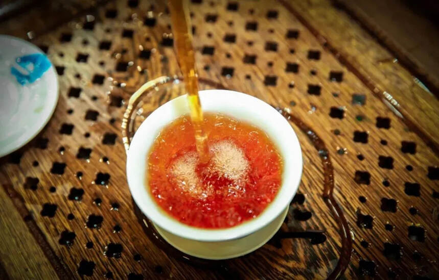 「千年藏茶」来自中国的神奇“药草”