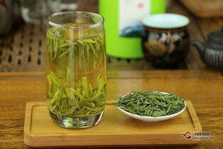 茶中美少女，绿茶【竹叶青】，始终坚持高端绿茶 “三大标准”