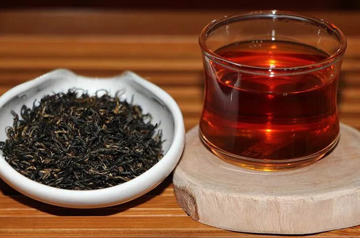 东冈子：茶叶中常见的14种茶味类型及对应类别