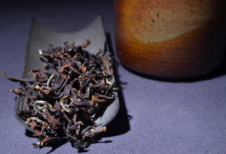 没喝过东方美人茶，你无法想象乌龙茶也能如红茶般“妖艳”
