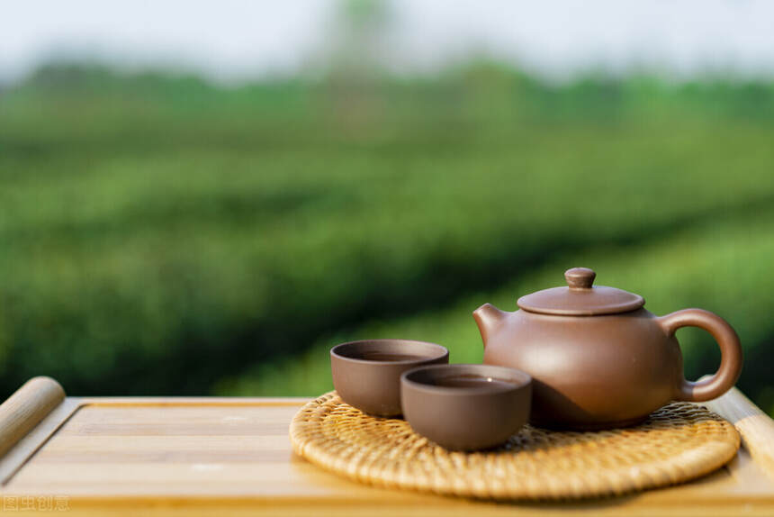 绿茶最忌讳的就是先放茶叶再倒水！牢记正确泡茶方法