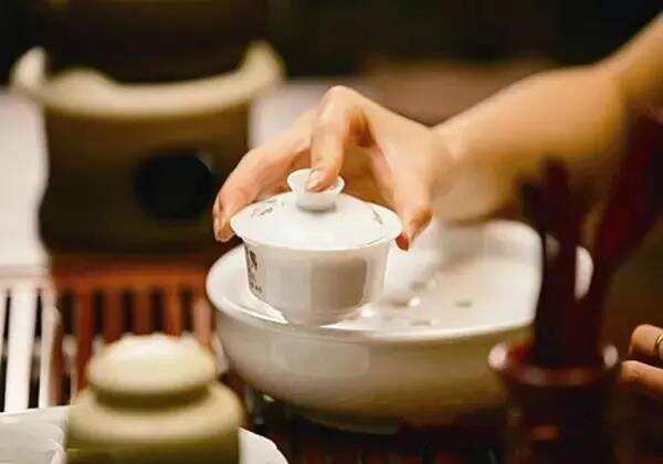 凤凰单丛最地道的喝法是“工夫茶”不是“功夫茶”