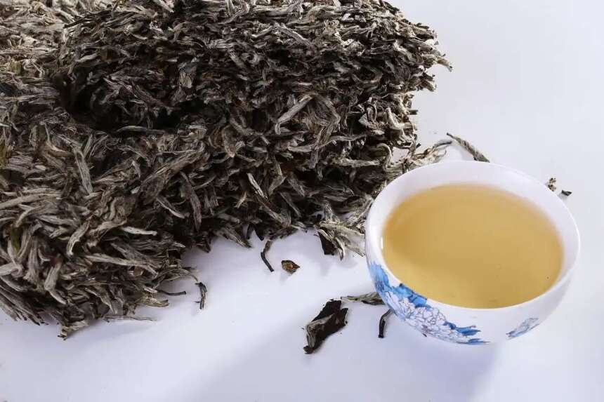 白毫银针白牡丹寿眉，它们都是白茶有什么区别？
