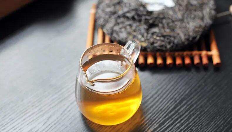 同属黑茶，藏茶和普洱有何不同？