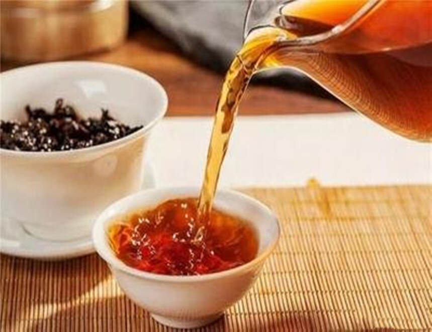 唯崇州独有的“枇杷茶”，少有的大叶种绿茶，滋味甘醇，茶香悠扬
