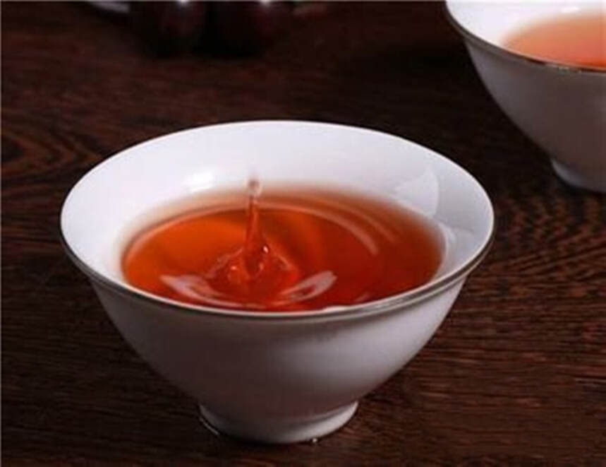 安化黑茶中的“花卷系列”：是黑茶之精华，是渠江薄片的后代