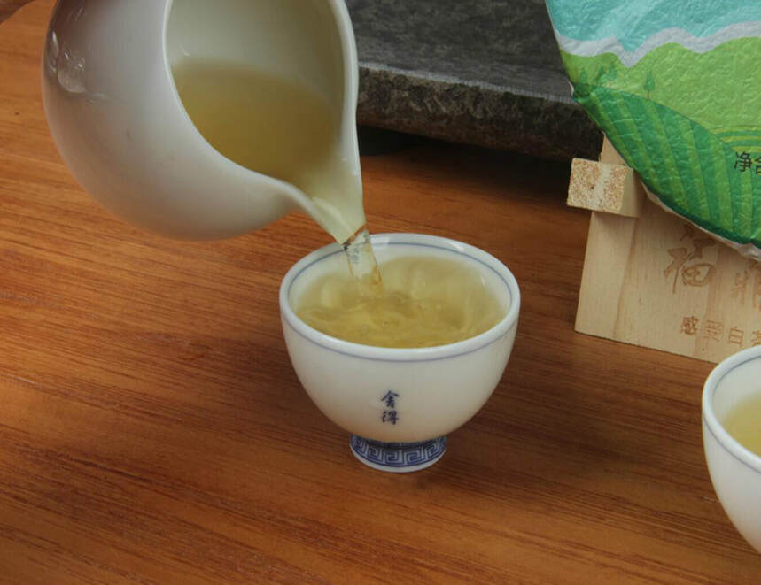 6大茶类的茶汤颜色，是怎么形成的？来自于“茶色素”的鬼斧神工