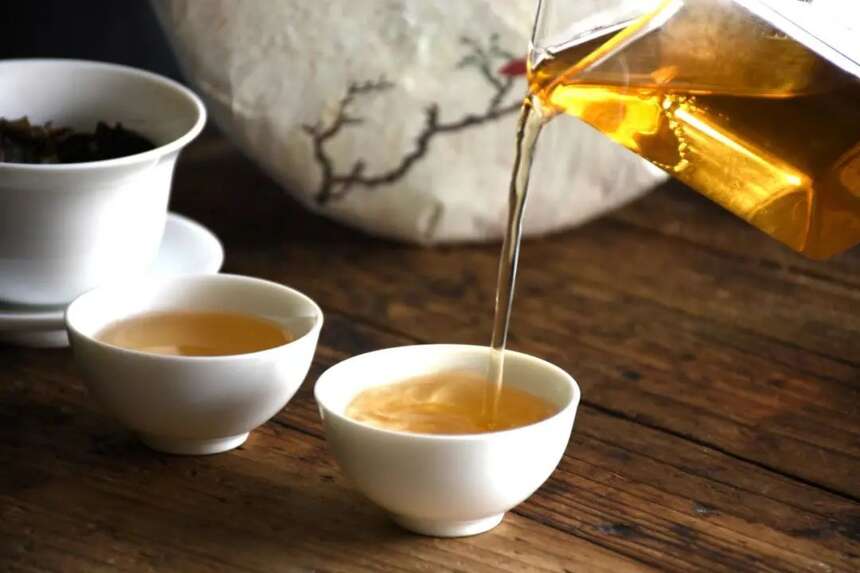 茶汤颜色越深发酵度越高？你还在以颜色来区分茶类吗？